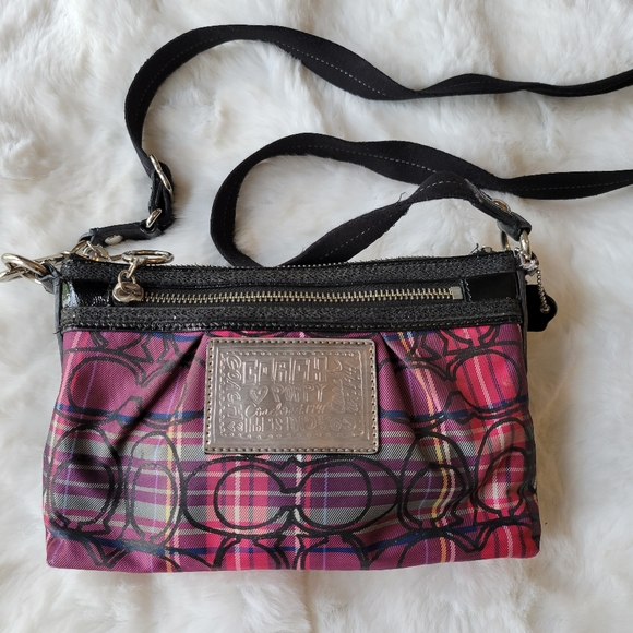 Coach Handbags - Coach poppy crossbody